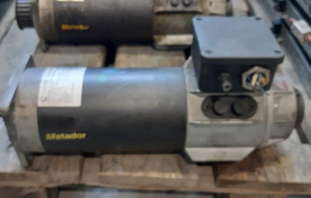 MOTORI ASSI VARI USATI ABB-BAUMULLER-CONTROL TECHNIQUES
